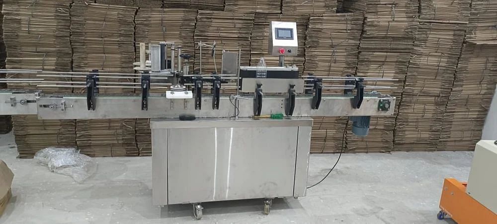 SS,MS Glass Automatic Bottle Labelling Machine, For Sticker Labeling, Capacity: 60 BPH