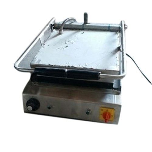 StainleSS Steel Commercial SS Sandwich Griller Machine, For Kitchen, Packaging Type: Box