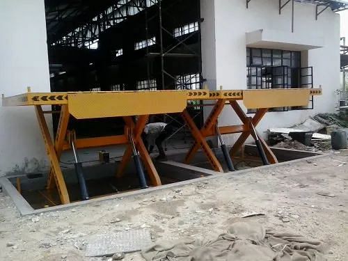 Stainless Steel Electric Automatic Scissor Lift Table, For Industrial, Capacity: 1000 kg