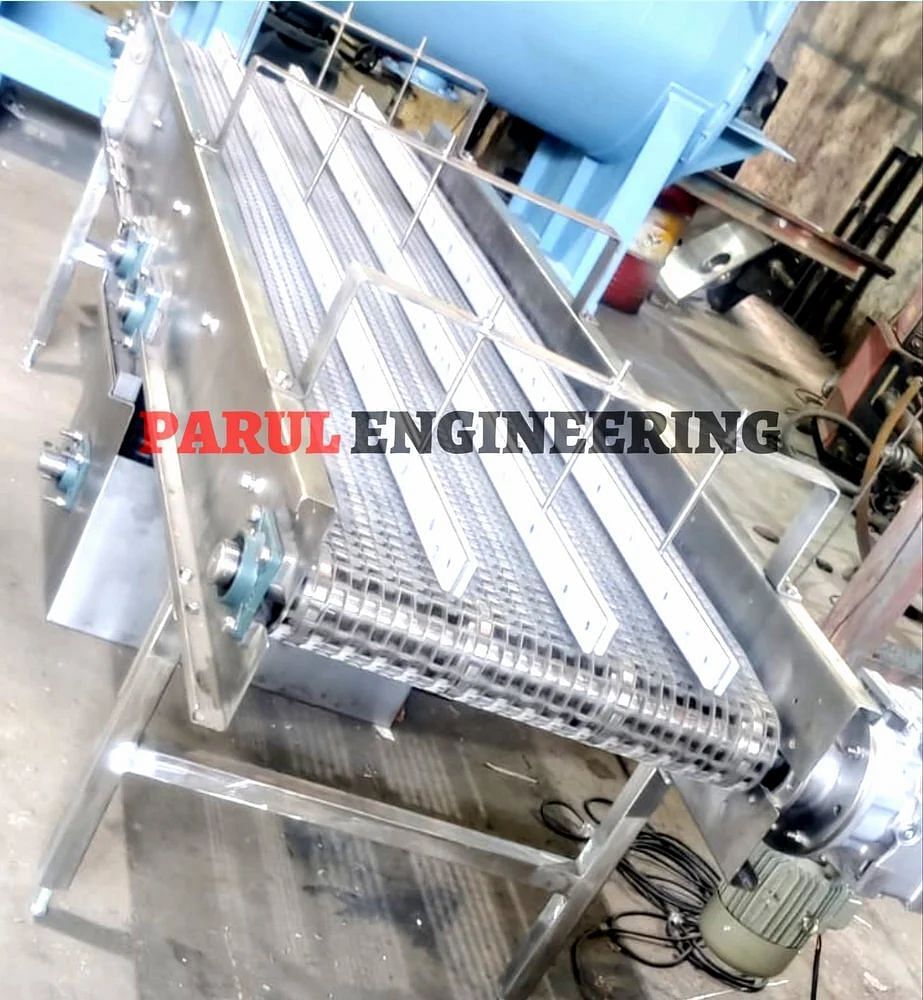 Stainless Steel Honeycomb Belt Conveyor, Thickness: 2 mm