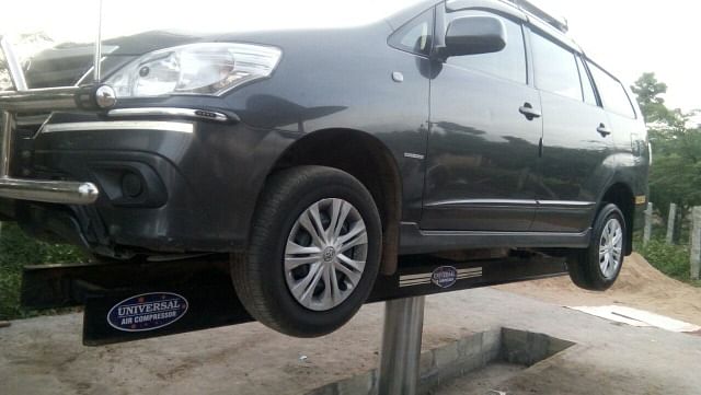 Stainless Steel Hydraulic Car Lift