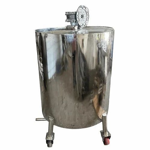 Stainless Steel Liquid Mixing Tank, Automation Grade: Semi Automatic, Capacity: 1000 L