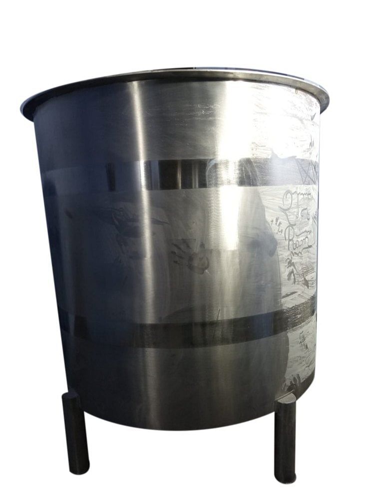 Stainless Steel Liquid Storage Tank, Steel Grade: SS316