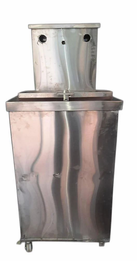 Stainless Steel Silver Plain Soda Making Machine, Number Of Flavors: 1, Capacity: 30L