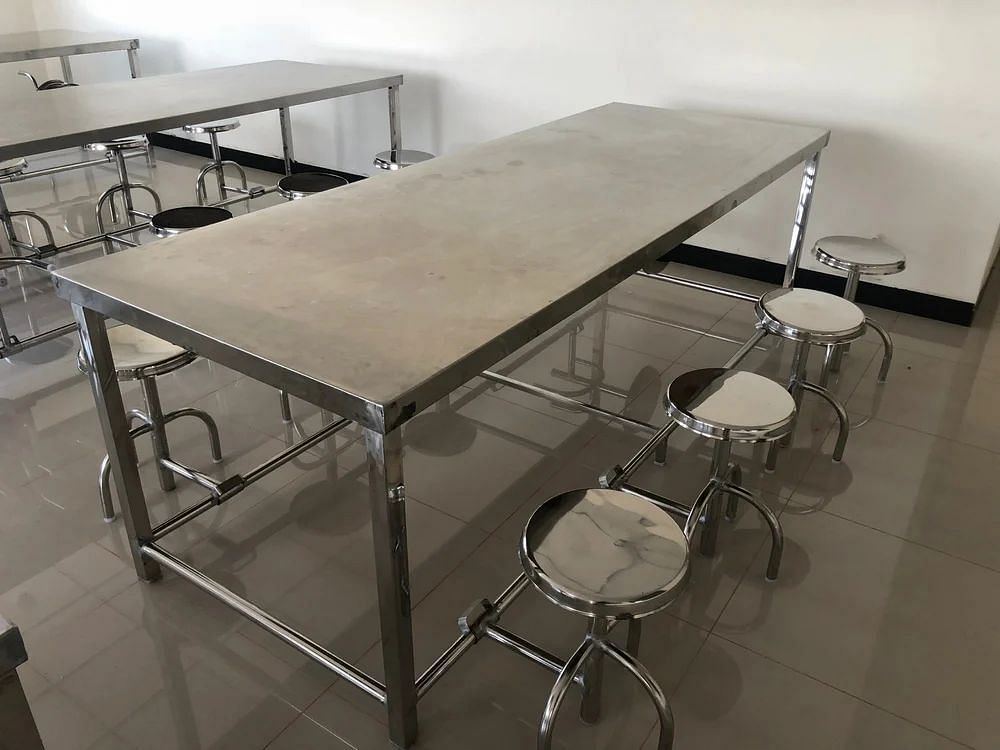 Stainless Steel Ss Canteen Table With Stools