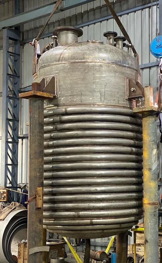 Stainless Steel SS Industrial Process Reactors, Max Pressure: 9-12 kg, Capacity: >5 KL