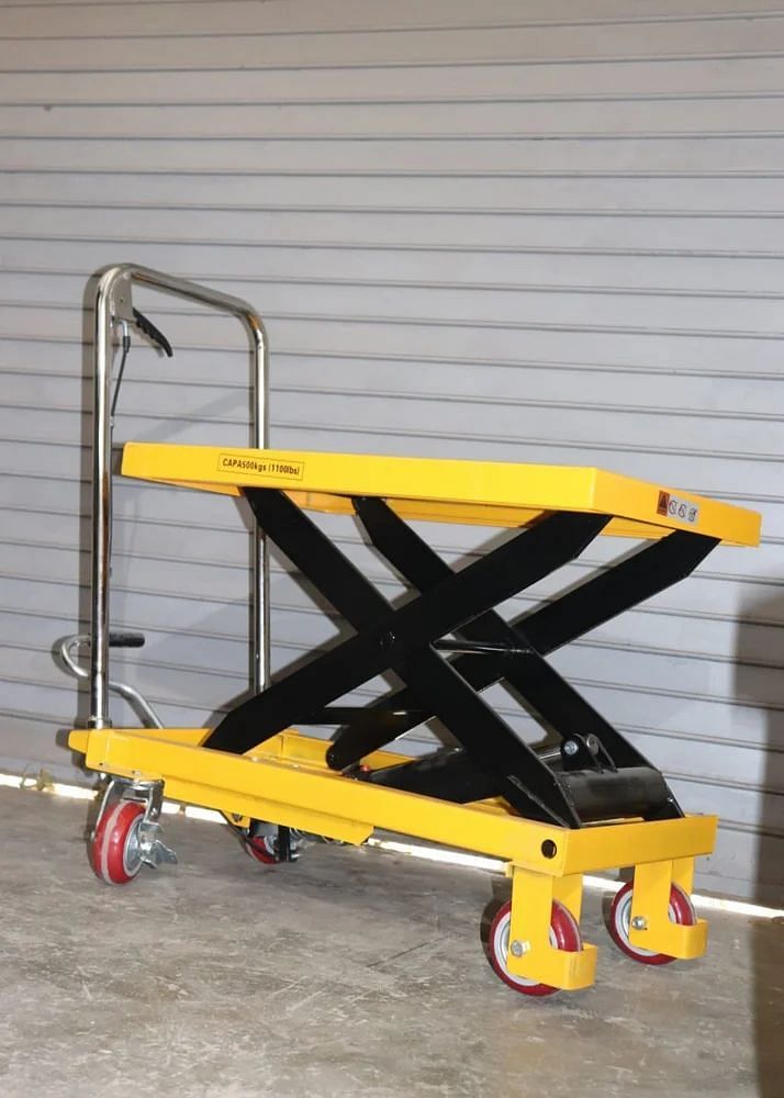 Steel Hydraulic Lifting Table, For Material Handling, Load Capacity: 500-1000 Kg