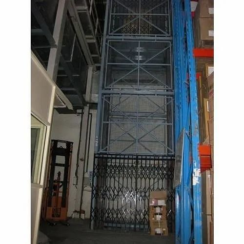 Structure Goods Lift, Capacity: 1.5 Ton, Maximum Height: 30 Feet