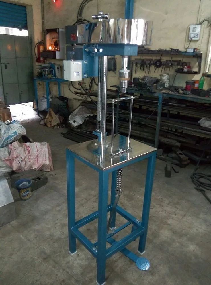 Suntech Packaging SS Semi Automatic Ropp Cap Sealing Machine, Voltage: 220 V, Capacity: 5 Bottle Per Min