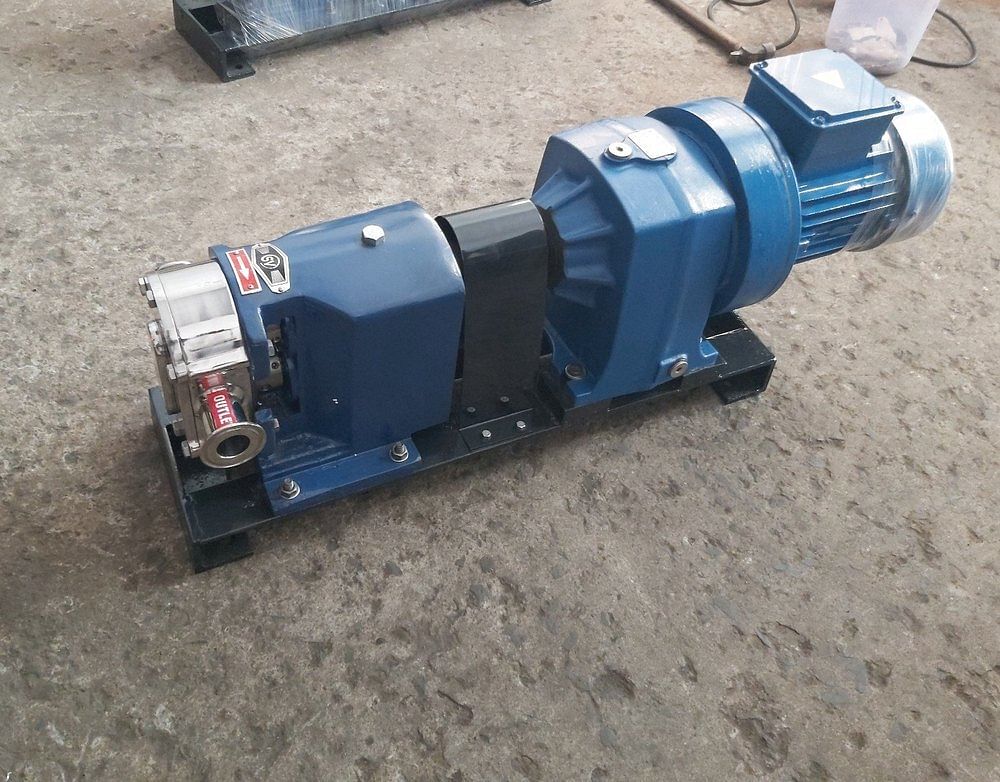 SV BRAND 10 Mtr Rotary Lobe Pumps, Model Name/Number: Svlb