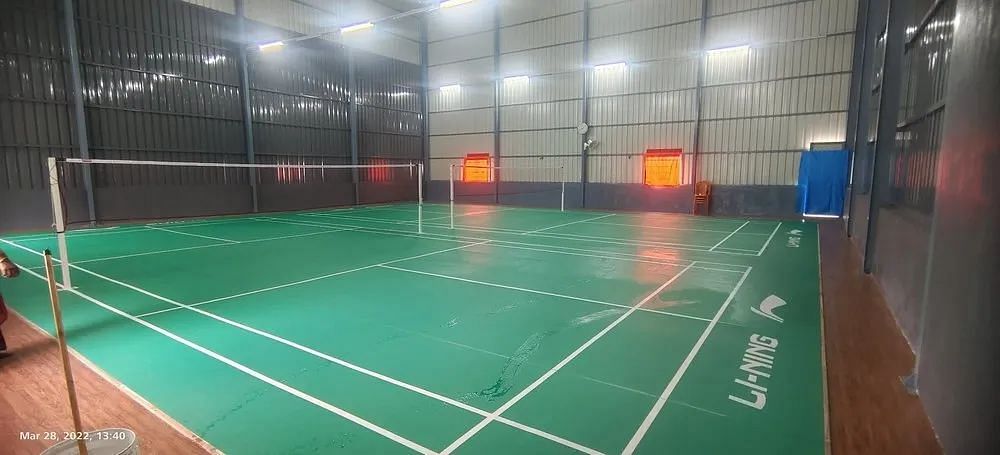 Synthetic And Wooden Flooring Jsw and Bhussan Indoor Badminton Court Shed Contractors, in Tamil Nadu, 1 T0 10 Courts