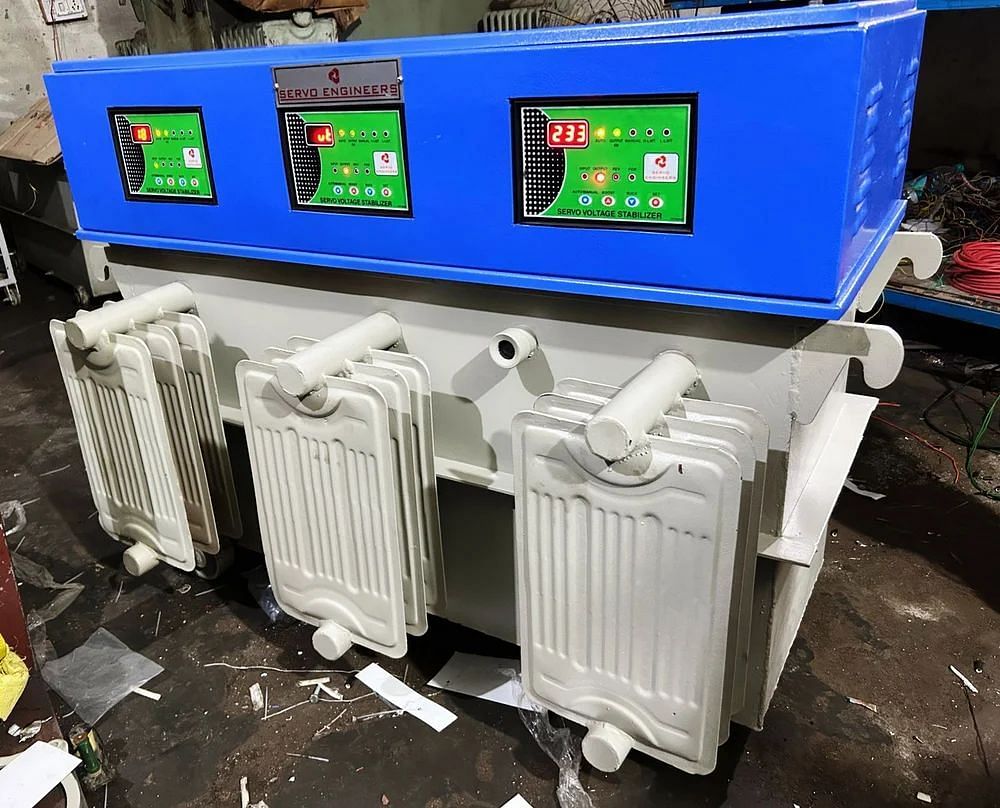 Three Phase Servo Voltage Stabilizer, For Industrial, 30 KVA