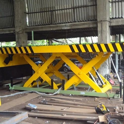 Truck Loading Scissors Lift