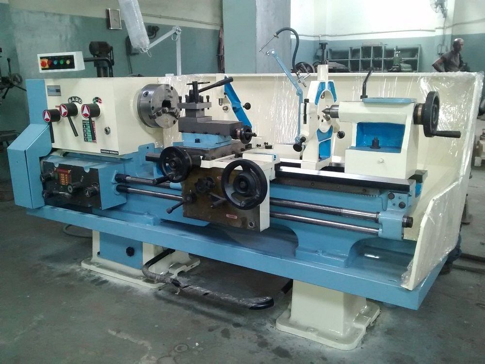 TURBO High Precision All Geared Lathe Machines