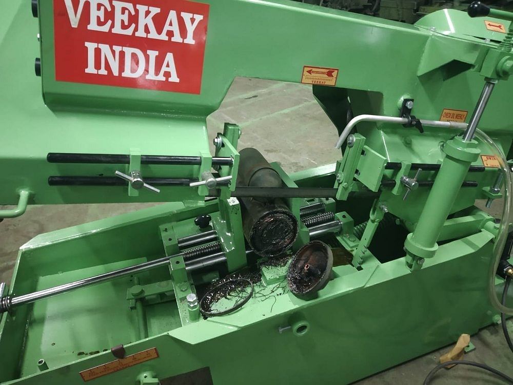 Veekay Cutting Machine, Automation Grade: Semi Automatic