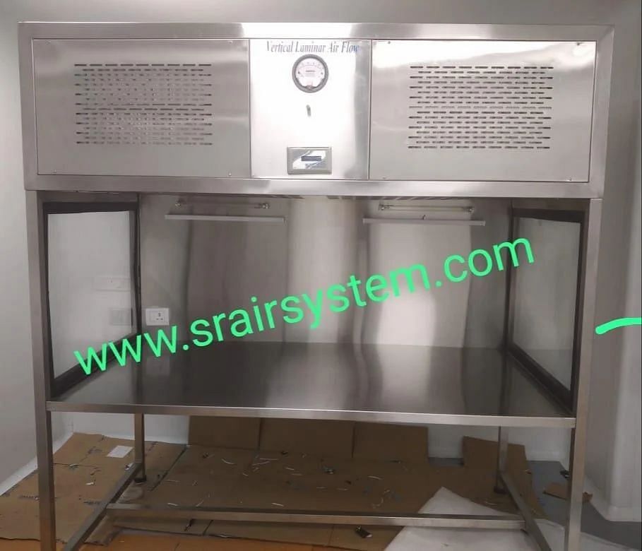 Vertical Laminar Air Flow Cabinet