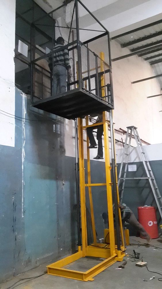 Wall Mounted Goods Lift, Capacity: 0-0.5 ton,1-2 ton