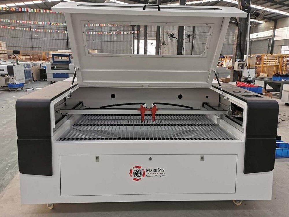 Water Cooling Non Metal Fabric Cutting Double Head Laser Machine, Automation Grade: Semi-Automatic