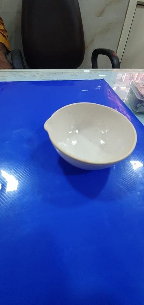 White 80 Mm Labworld evaporating dish, For Chemical Laboratory