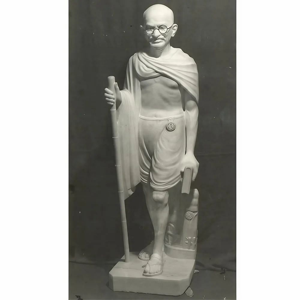 White Marble Mahatma Gandhi Statue, For Exterior Decor, Size/Dimension: 5 Fit