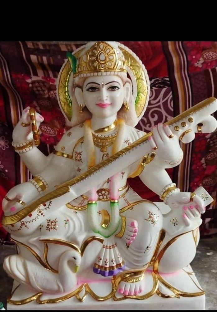 White Plain Saraswati Mata Marble Statue, Size: 4 Feeet