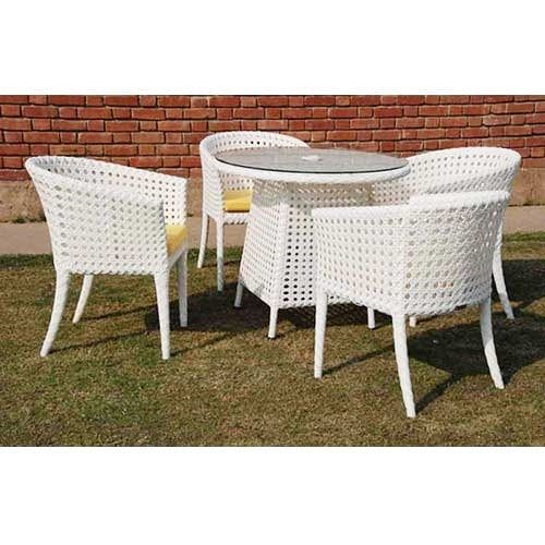 White Rectangular Sun''n''''joy Rattan Furniture, For Hotel