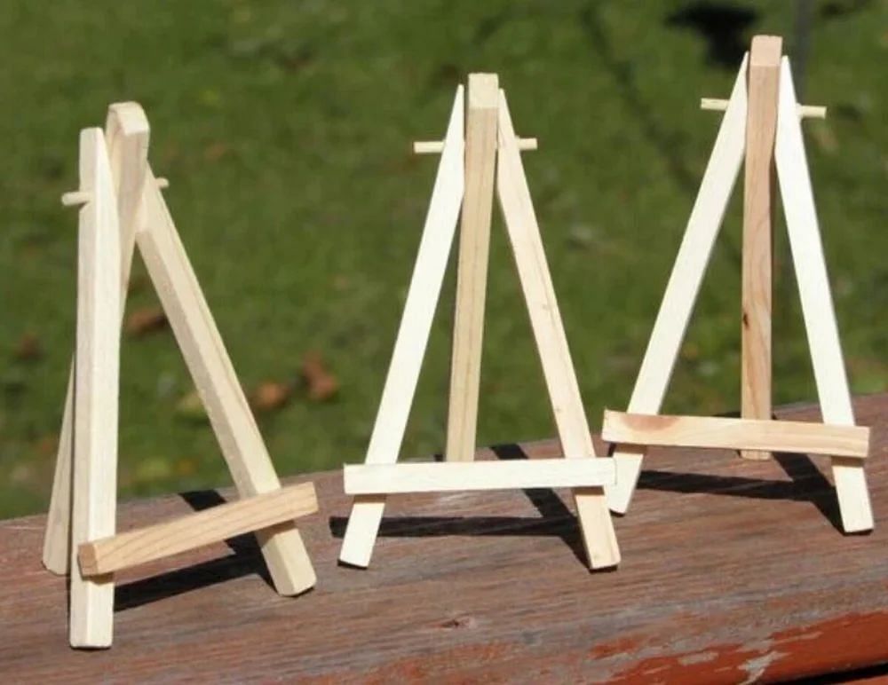 Wooden Easel Stand, For Painting, Height: 1 Feet