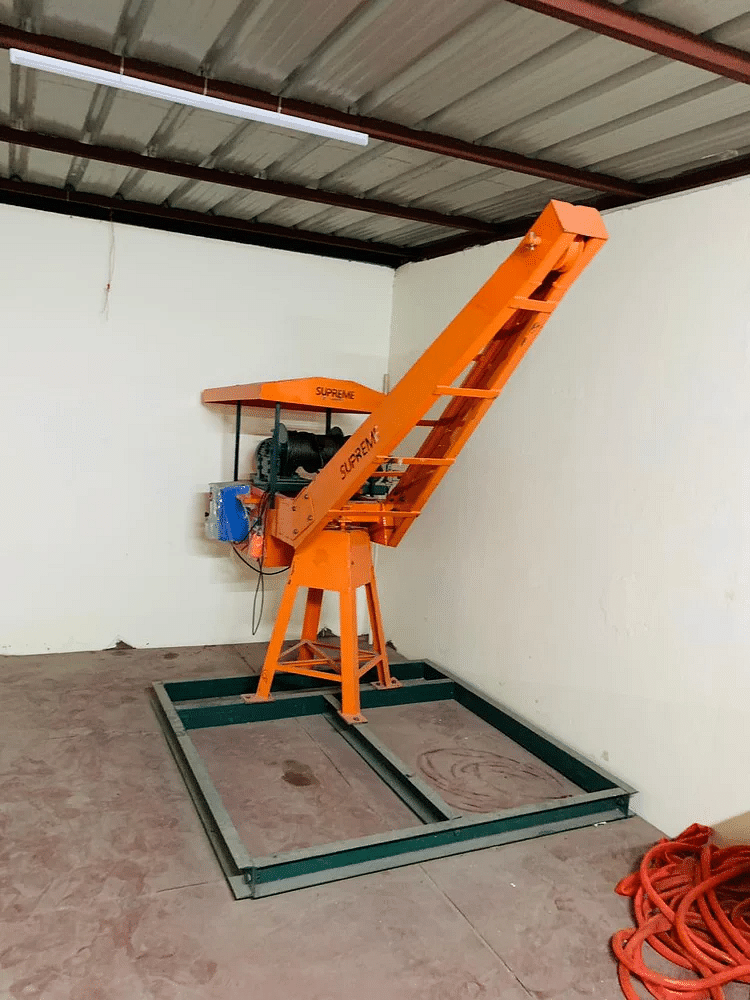 Yellow Electric Heavy Deauty Mini Crane, Span: 10-20 m, Max Height: 120feet