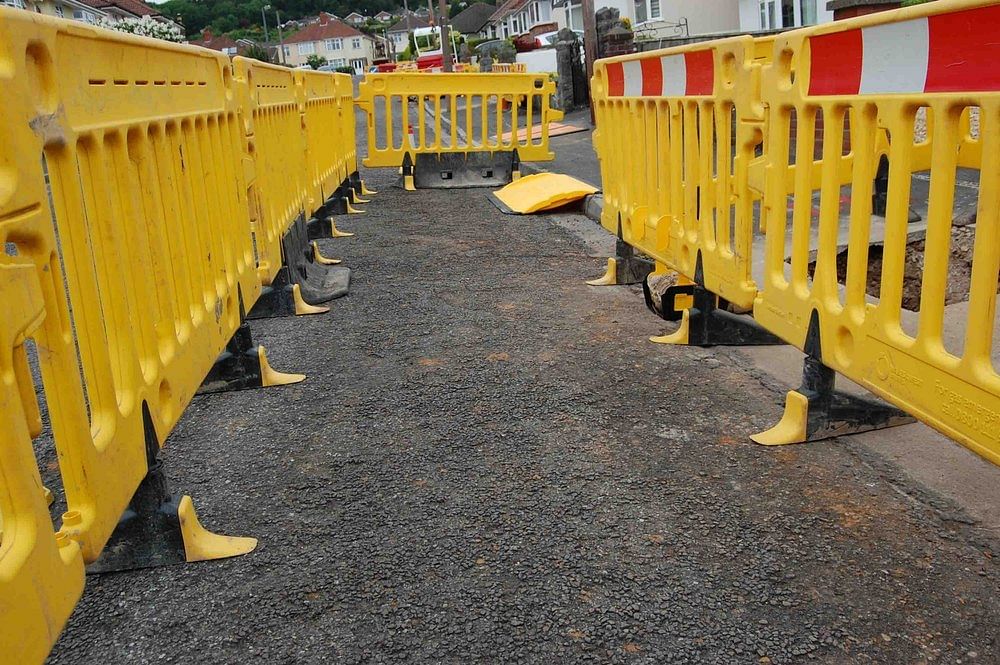 Yellow Mild Steel MS Safety Barricades, 60 Kgs