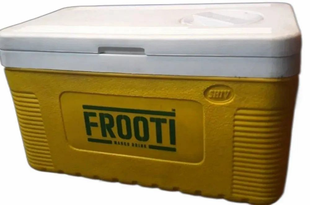 Yellow Plastic Insulated Ice Box, Capacity: 50Kg